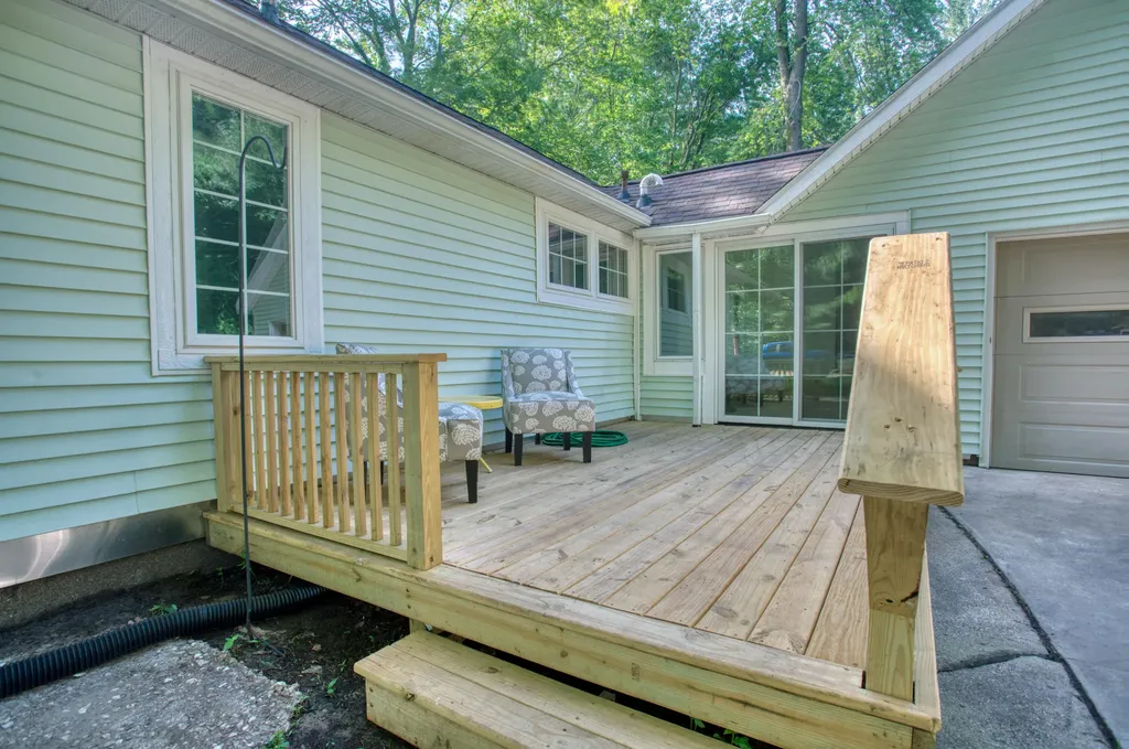 6741 Wood Road Norton Shores City MI 49444