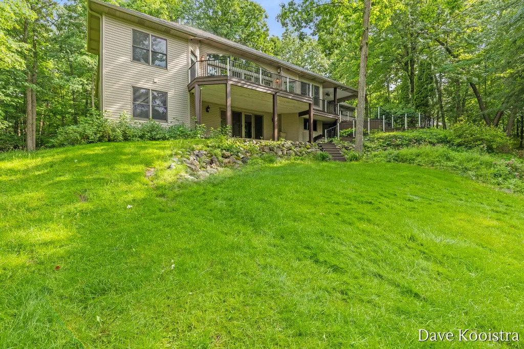 5133 Streamside Court NE Courtland Township MI 49341