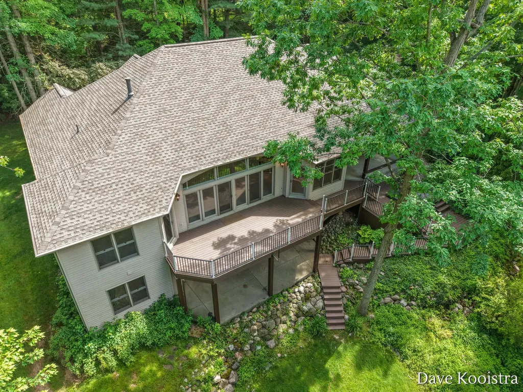 5133 Streamside Court NE Courtland Township MI 49341