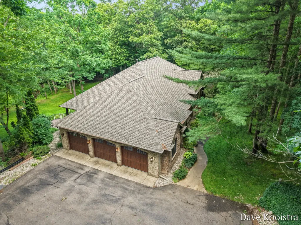 5133 Streamside Court NE Courtland Township MI 49341