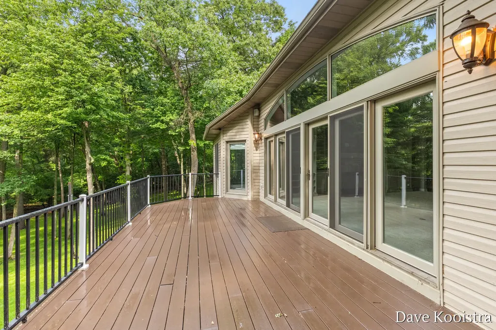 5133 Streamside Court NE Courtland Township MI 49341