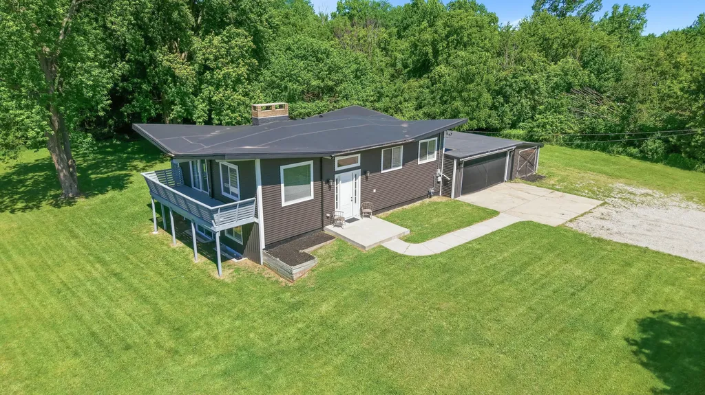 6335 Pine Island Drive NE Plainfield Charter Township MI 49321