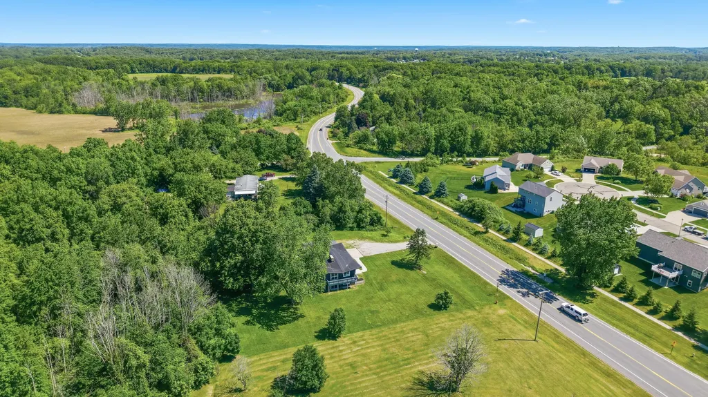 6335 Pine Island Drive NE Plainfield Charter Township MI 49321