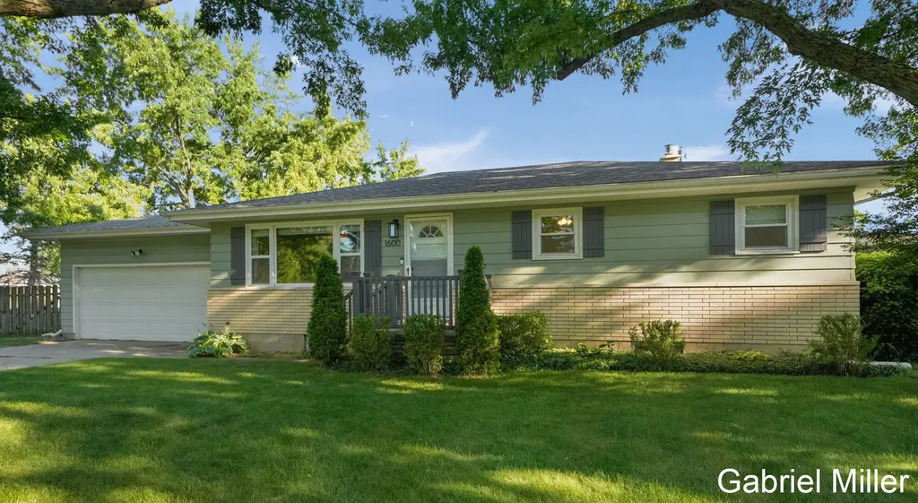 1600 Barbara Ann Drive Lincoln Charter Township MI 49127
