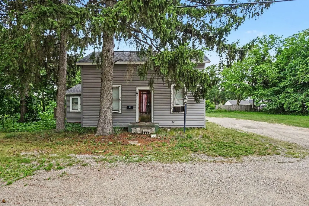 760 Scott Street Muskegon City MI 49442
