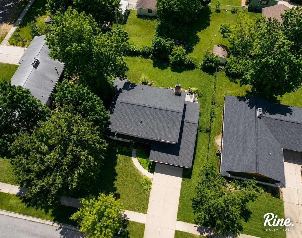 2709 Belaire Drive Lansing City MI 48911