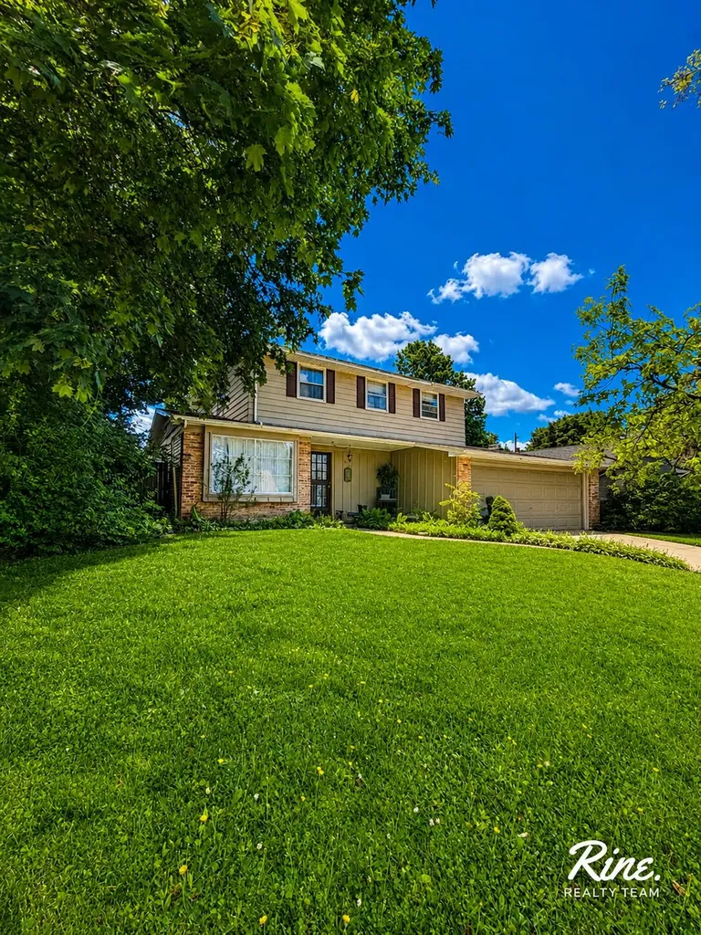 2709 Belaire Drive Lansing City MI 48911