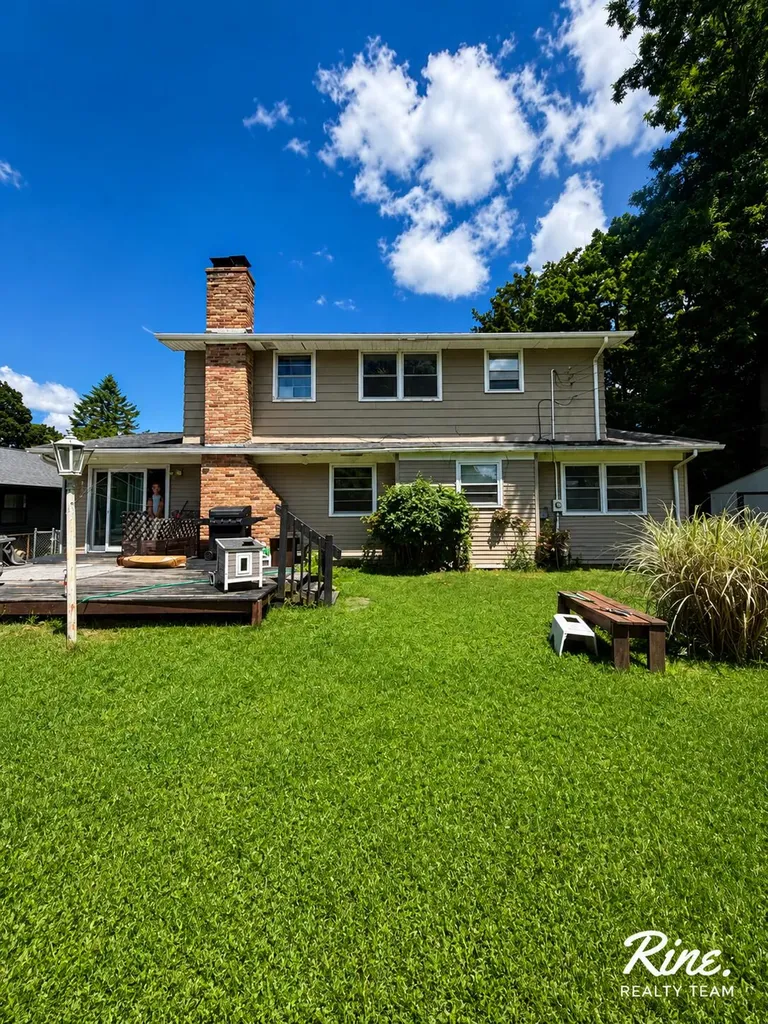 2709 Belaire Drive Lansing City MI 48911