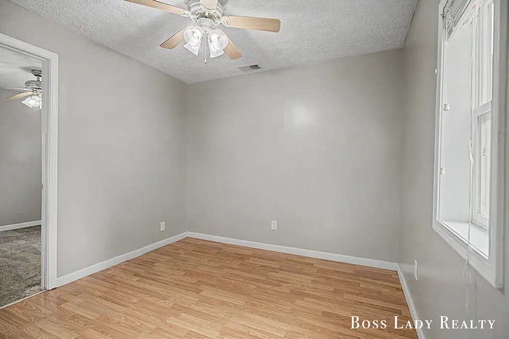 1220 Beechwood Street NE Grand Rapids City MI 49505