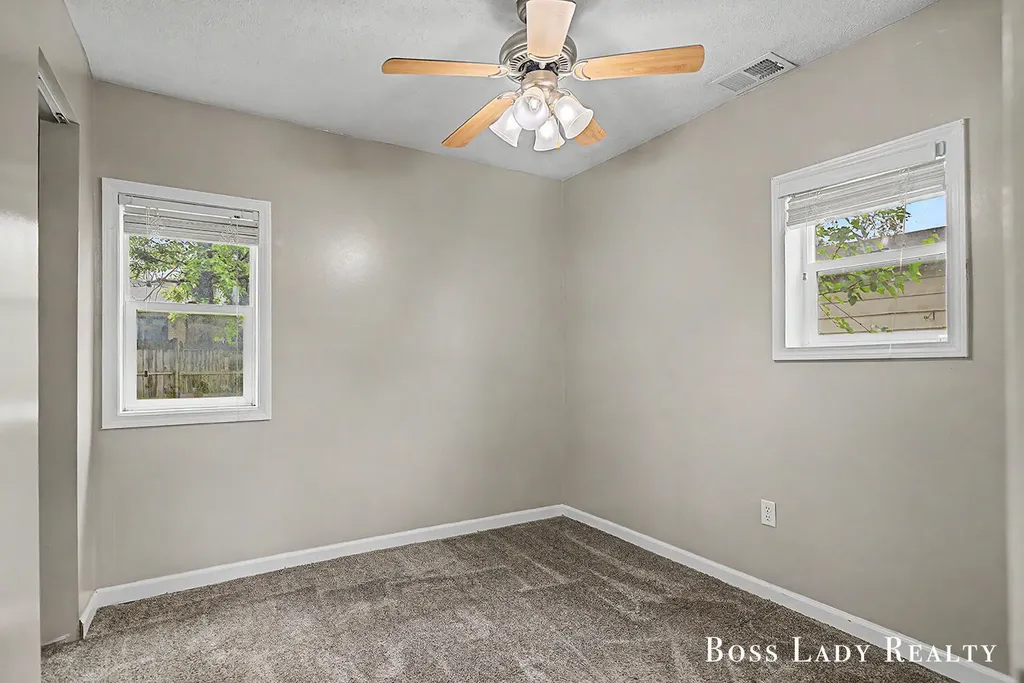1220 Beechwood Street NE Grand Rapids City MI 49505