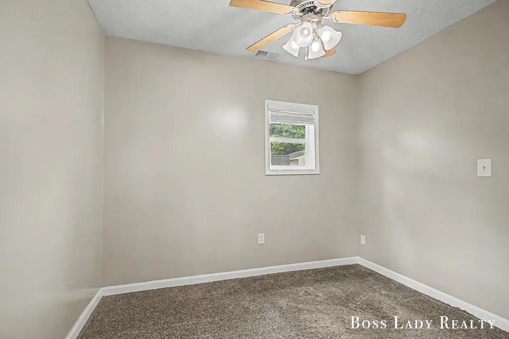 1220 Beechwood Street NE Grand Rapids City MI 49505