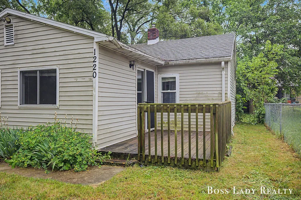 1220 Beechwood Street NE Grand Rapids City MI 49505