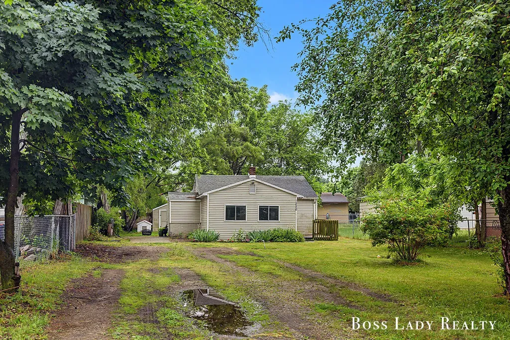 1220 Beechwood Street NE Grand Rapids City MI 49505