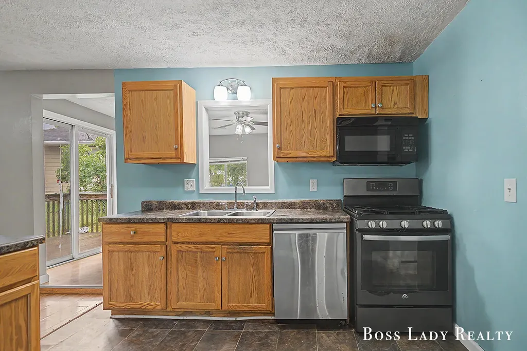 1220 Beechwood Street NE Grand Rapids City MI 49505