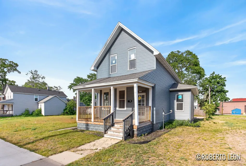 1380 Sanford Street Muskegon City MI 49441