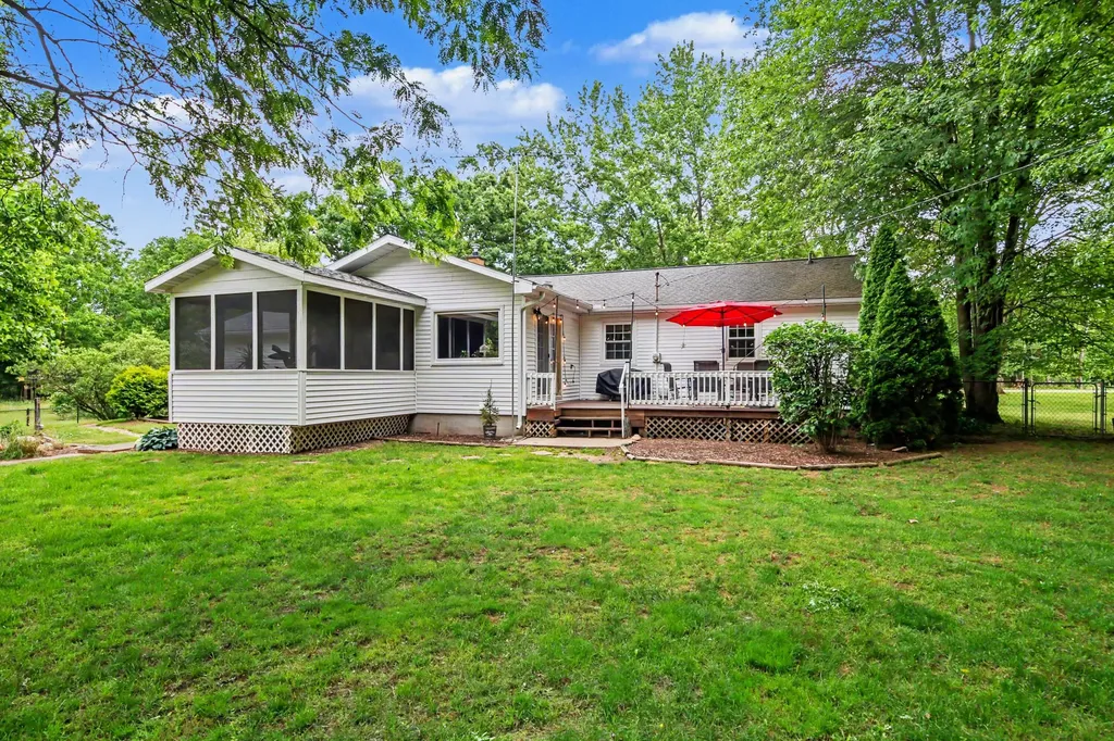 7475 Thornapple River Drive SE Caledonia Township MI 49316