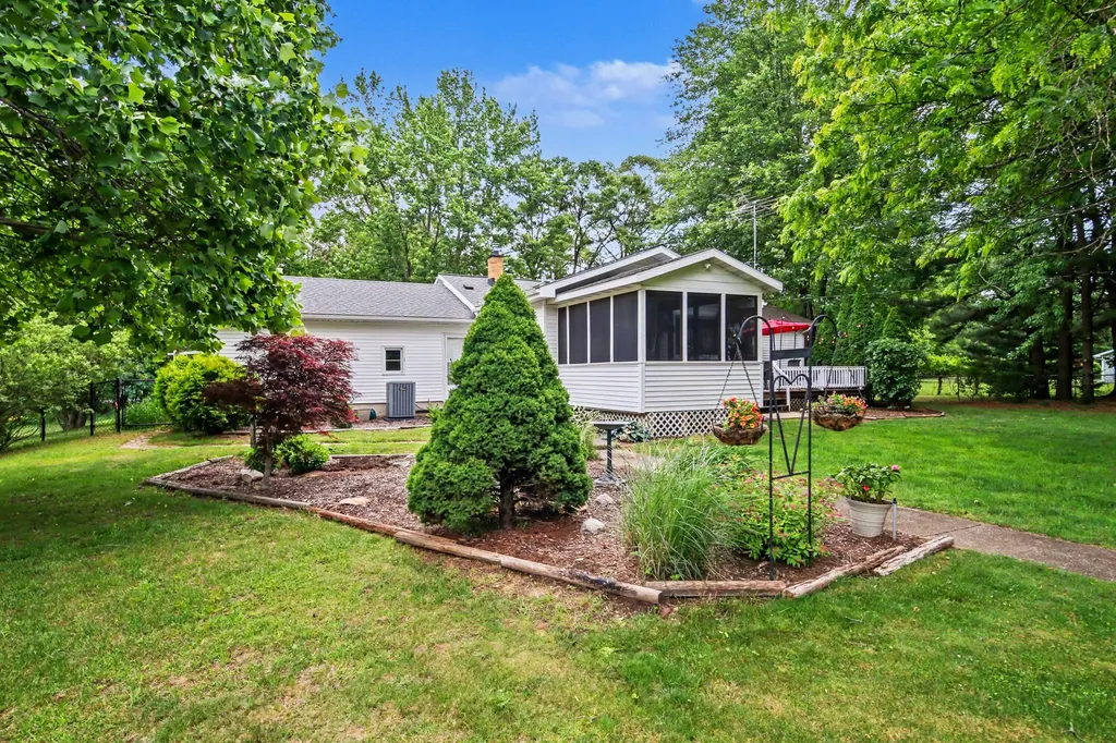 7475 Thornapple River Drive SE Caledonia Township MI 49316