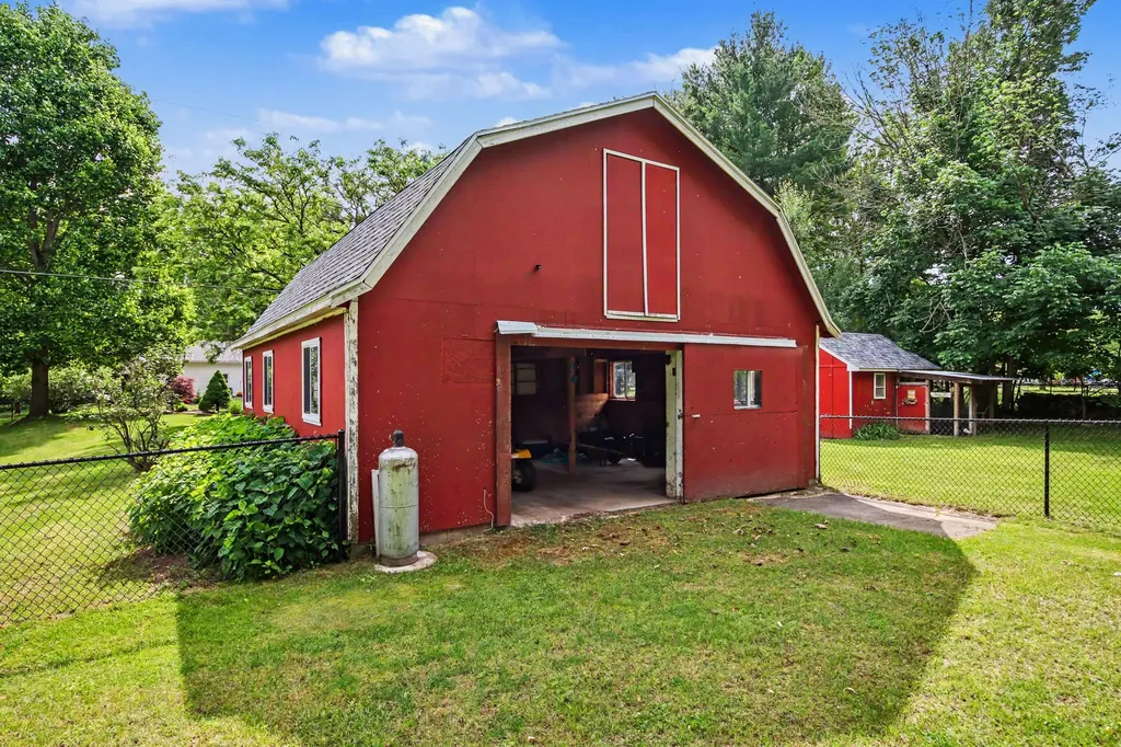 7475 Thornapple River Drive SE Caledonia Township MI 49316