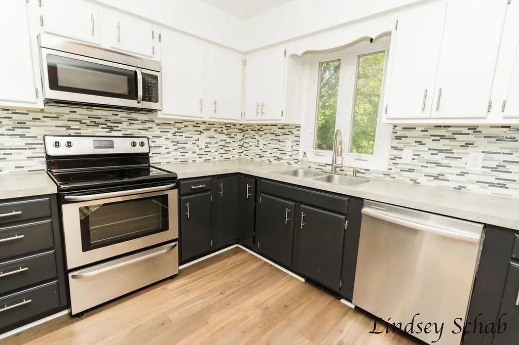 3243 Royal Oak Road Roosevelt Park City MI 49441