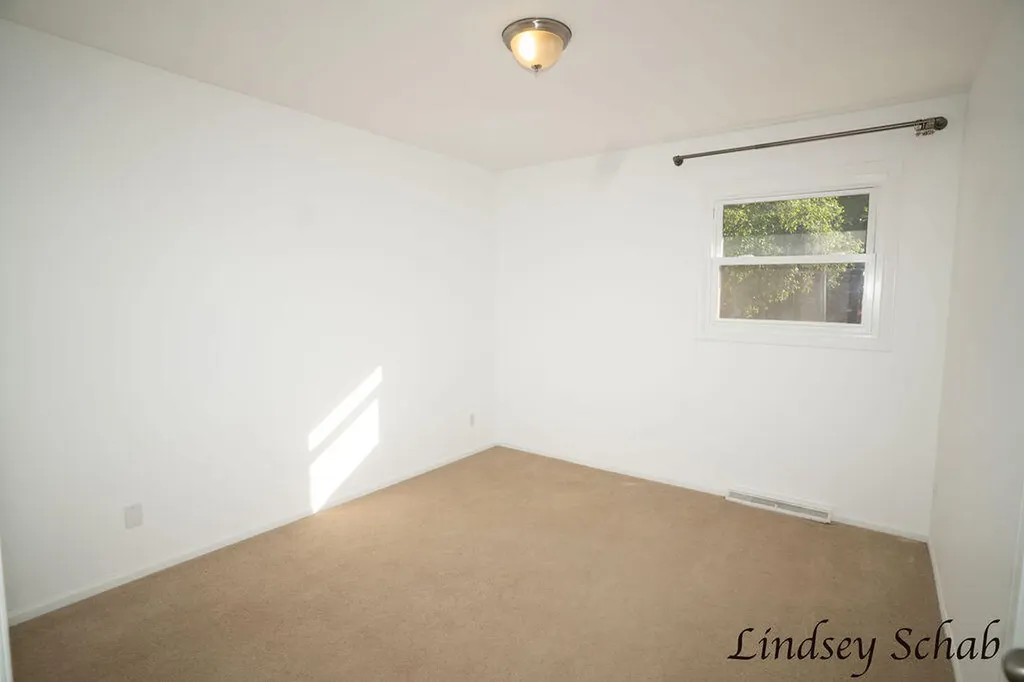 3243 Royal Oak Road Roosevelt Park City MI 49441