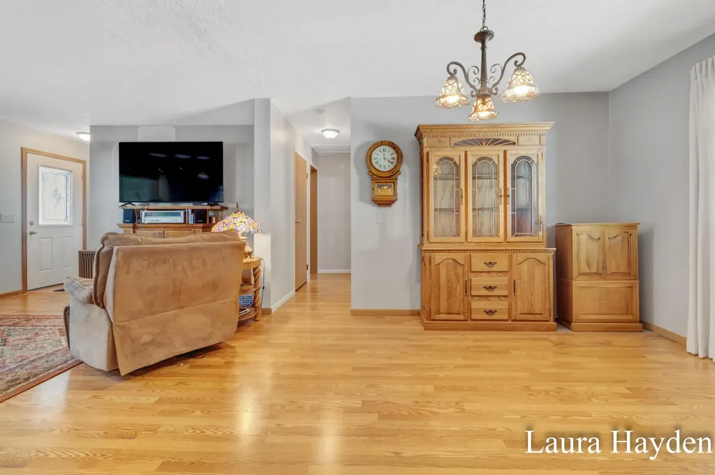 6859 Paradise Park Boston Township MI 48881