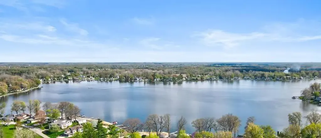 6859 Paradise Park Boston Township MI 48881