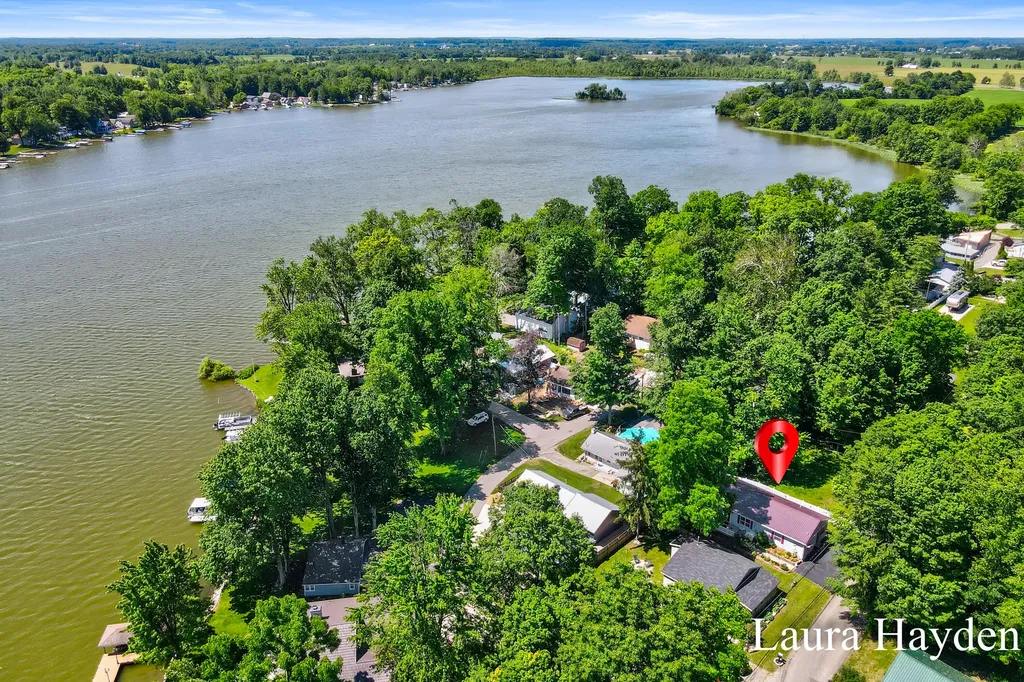 6859 Paradise Park Boston Township MI 48881