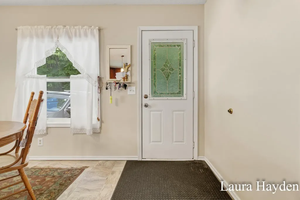 6859 Paradise Park Boston Township MI 48881