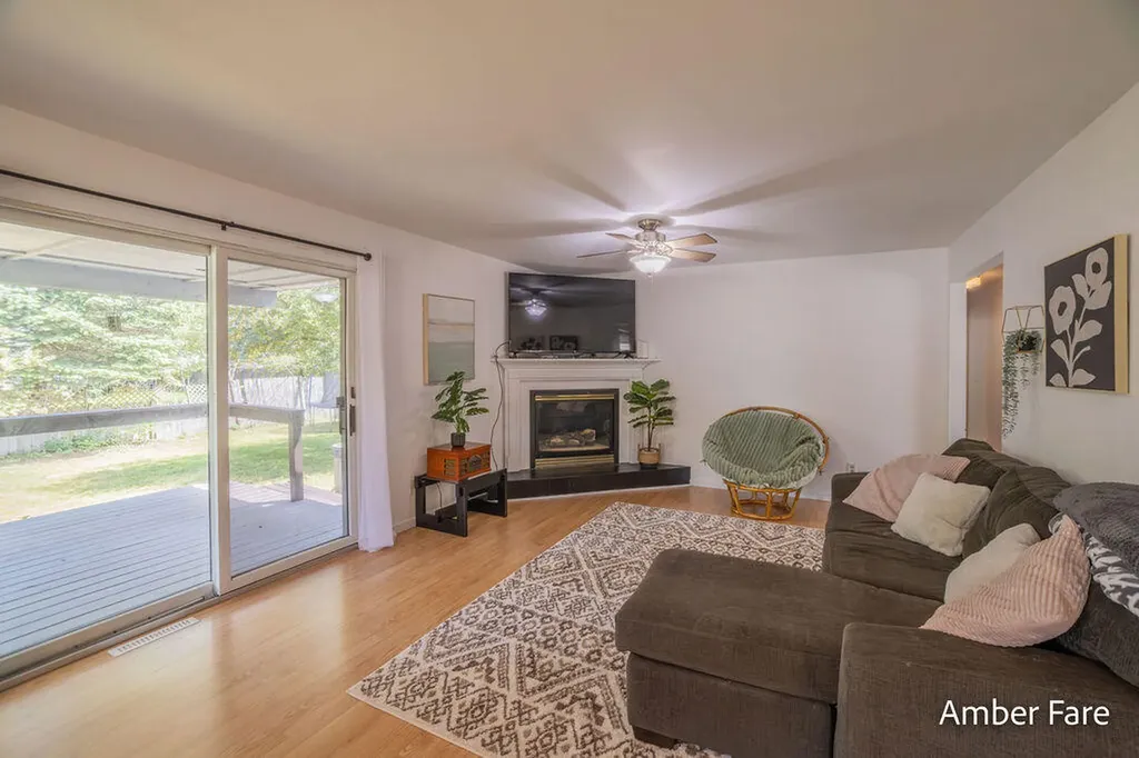 1508 Hendrick Road Norton Shores City MI 49441