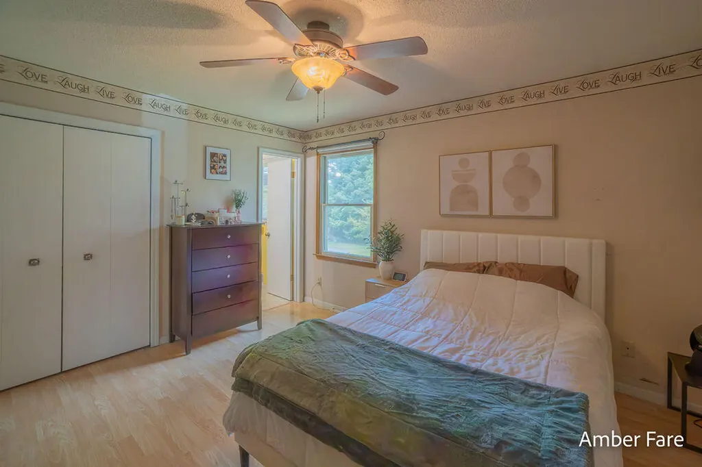 1508 Hendrick Road Norton Shores City MI 49441