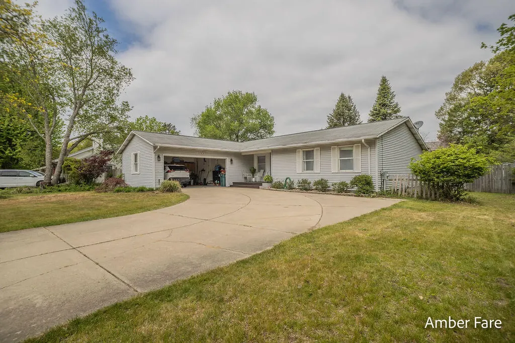 1508 Hendrick Road Norton Shores City MI 49441