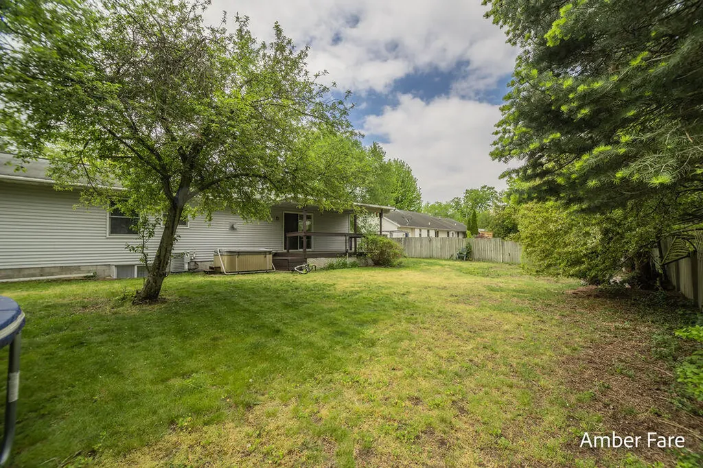 1508 Hendrick Road Norton Shores City MI 49441