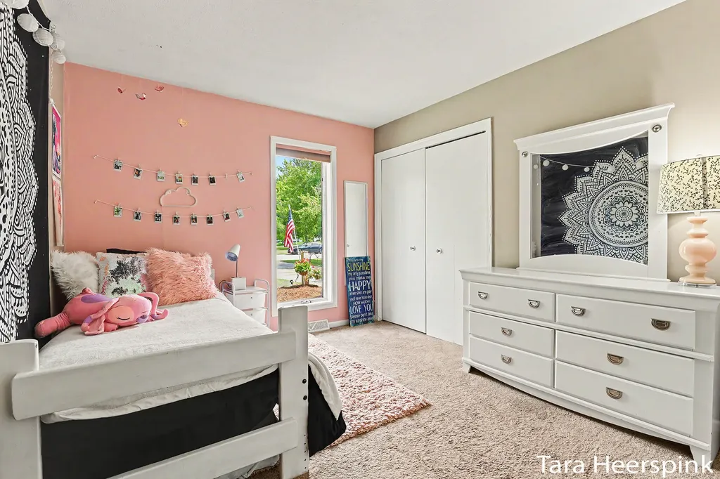 6237 Arroyo Vista Drive NE Cannon Township MI 49341
