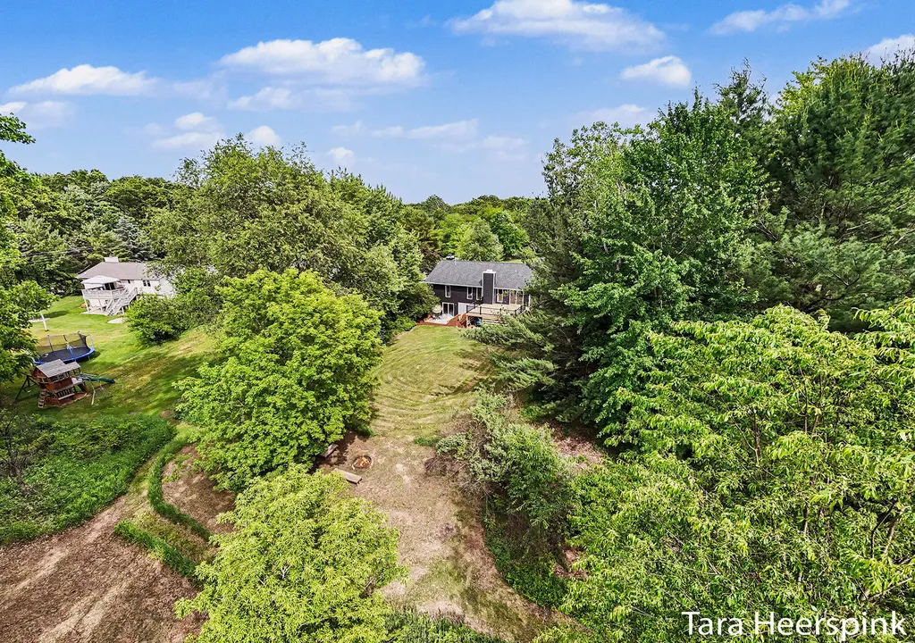 6237 Arroyo Vista Drive NE Cannon Township MI 49341