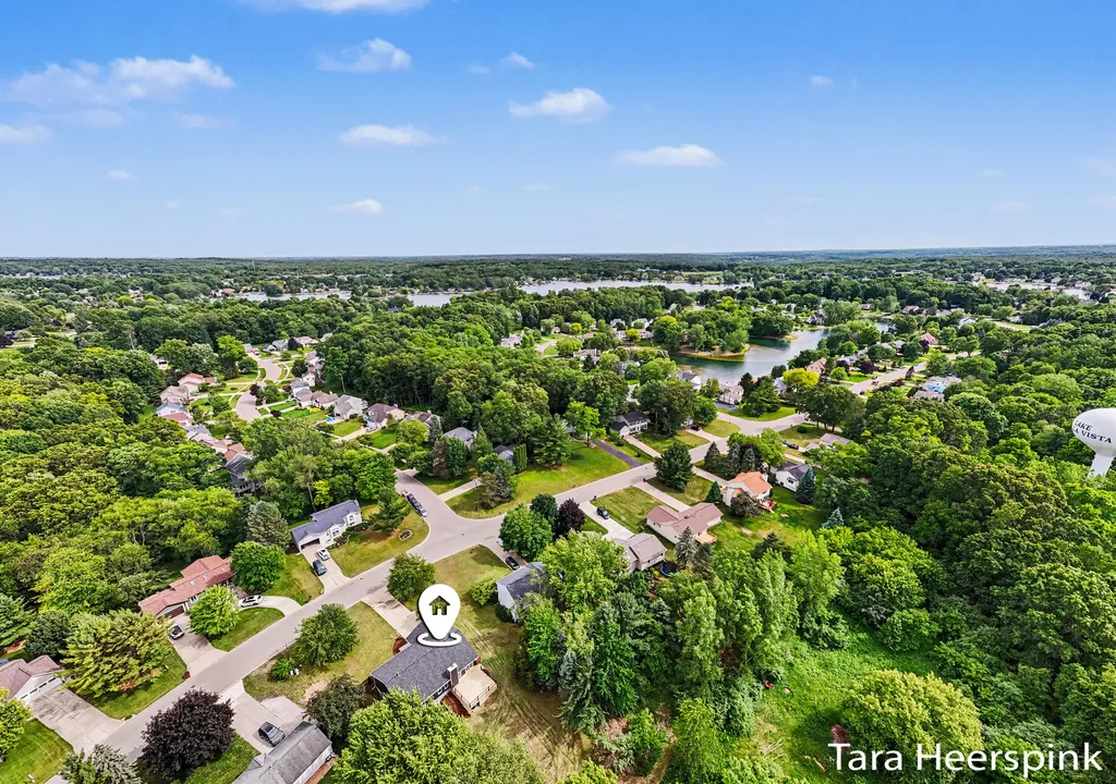 6237 Arroyo Vista Drive NE Cannon Township MI 49341