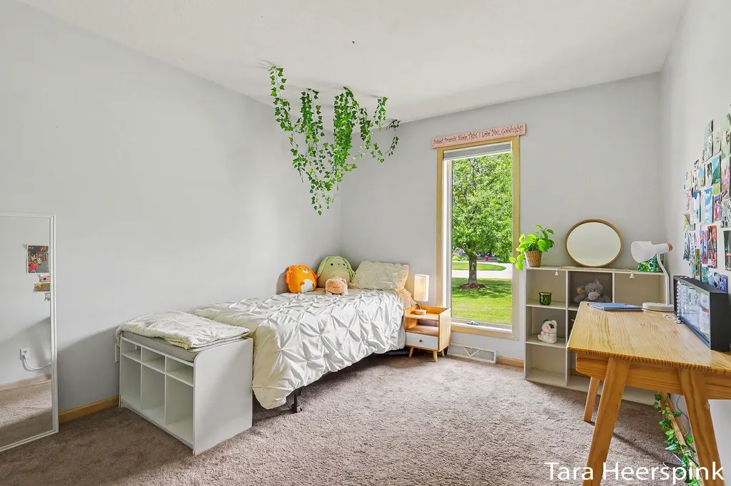 6237 Arroyo Vista Drive NE Cannon Township MI 49341
