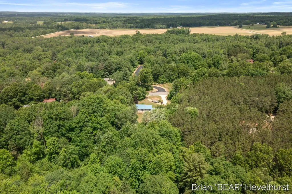 18249 8 Mile Road Mecosta Township MI 49346