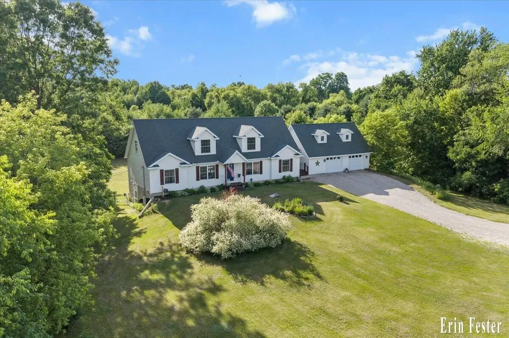 8355 Nugent Avenue NE Grattan Township MI 49341