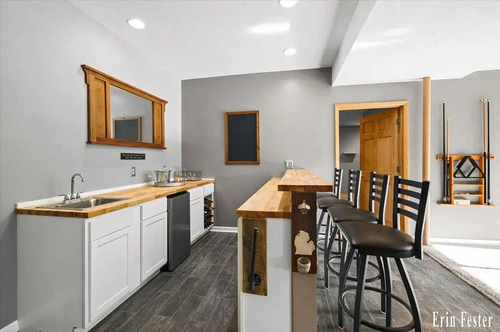 8355 Nugent Avenue NE Grattan Township MI 49341