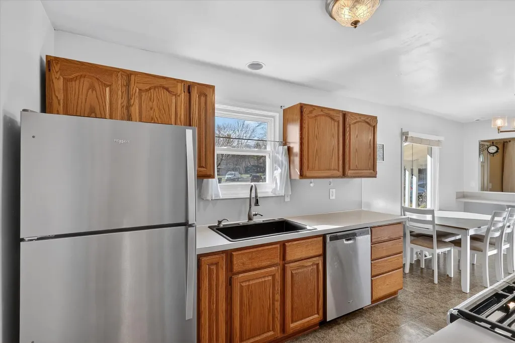 4401 Edgemont Drive SW Wyoming City MI 49519