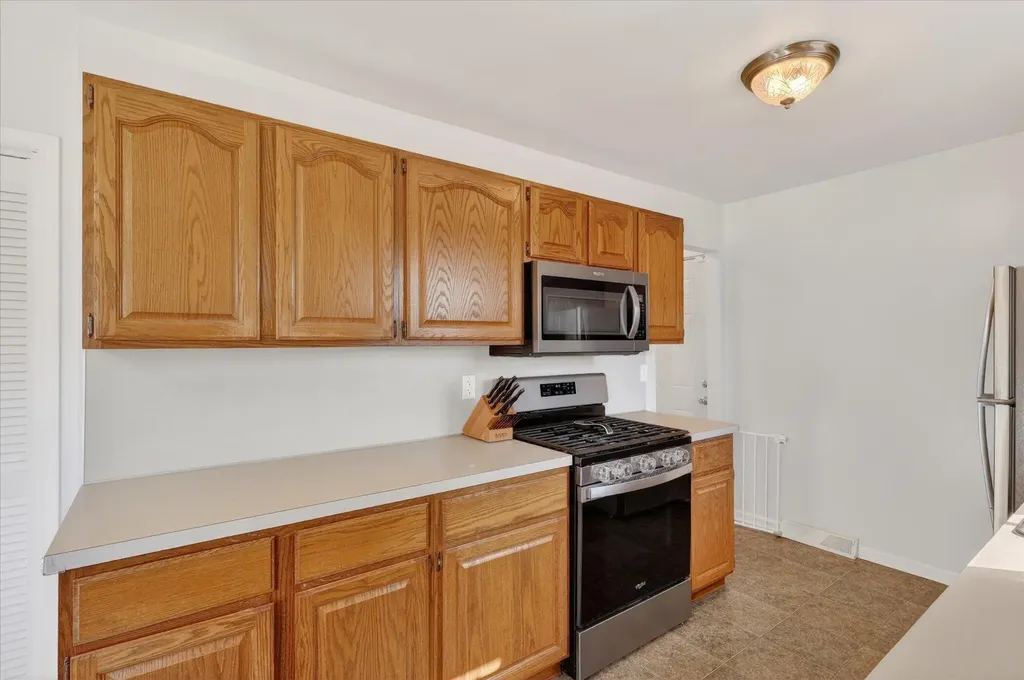 4401 Edgemont Drive SW Wyoming City MI 49519