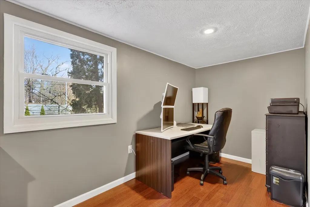 4401 Edgemont Drive SW Wyoming City MI 49519