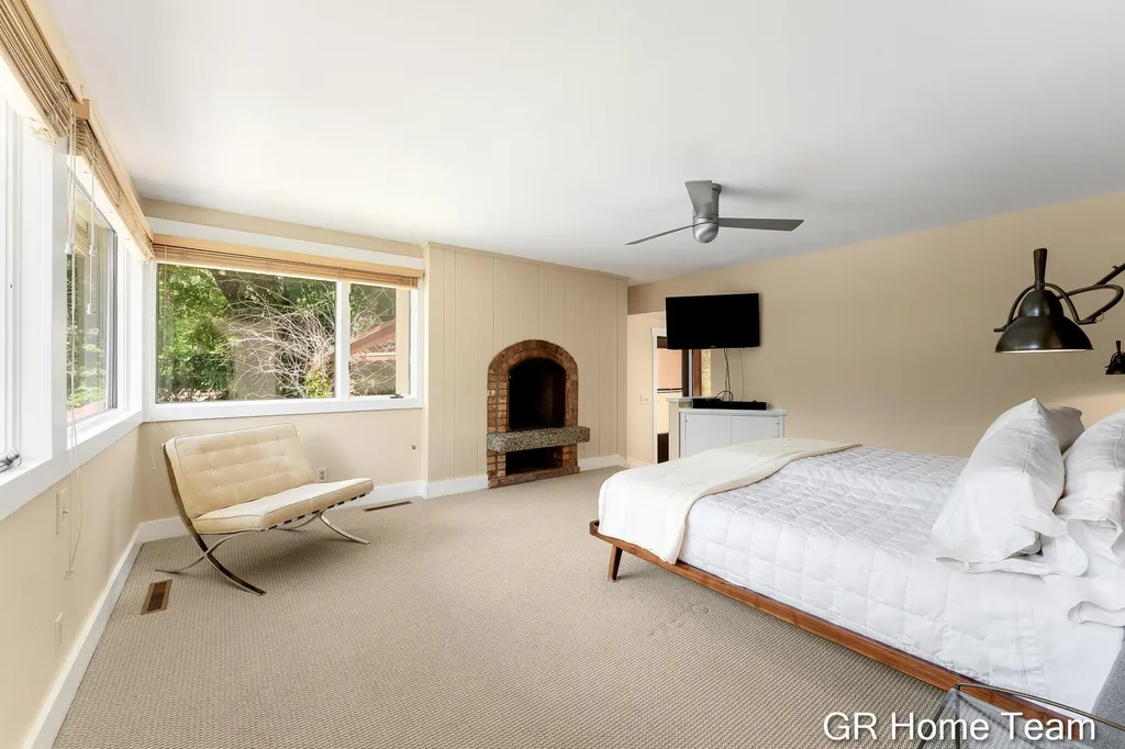 410 W South Street Greenville City MI 48838