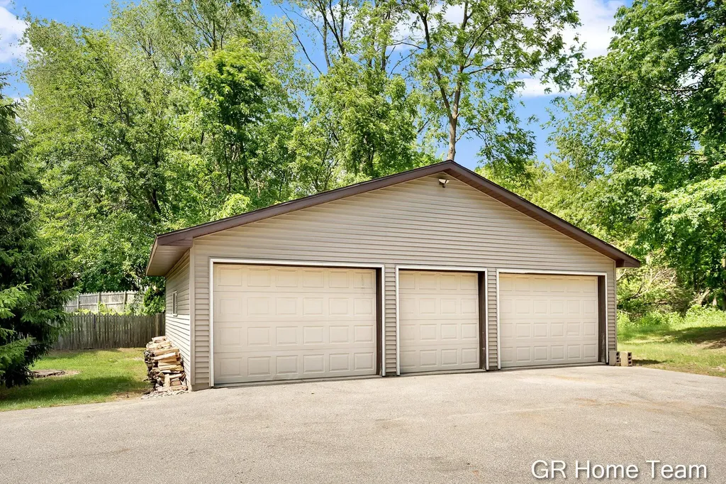 410 W South Street Greenville City MI 48838