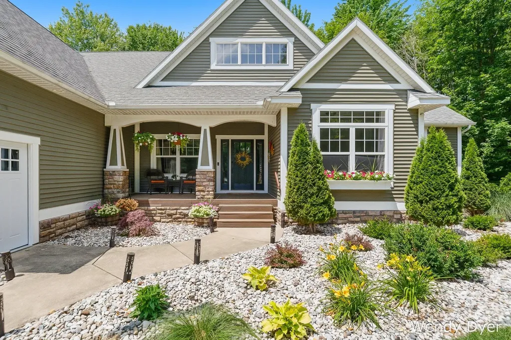 6681 Wood Hollow Court Allendale Charter Township MI 49401