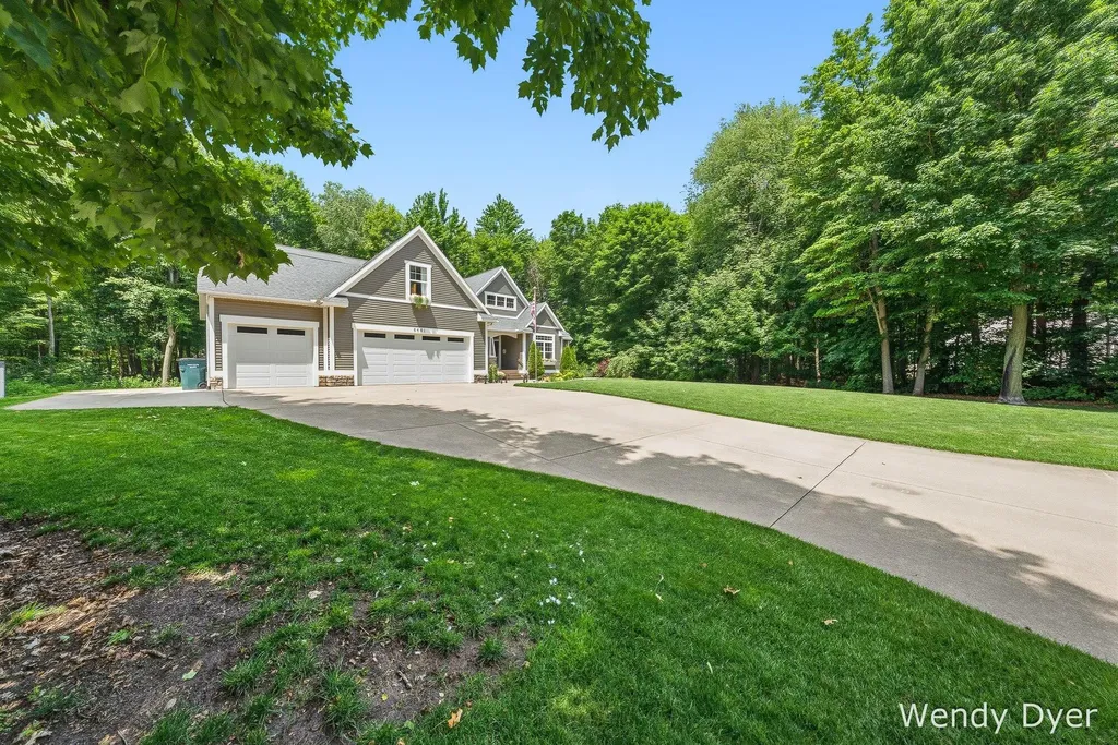 6681 Wood Hollow Court Allendale Charter Township MI 49401
