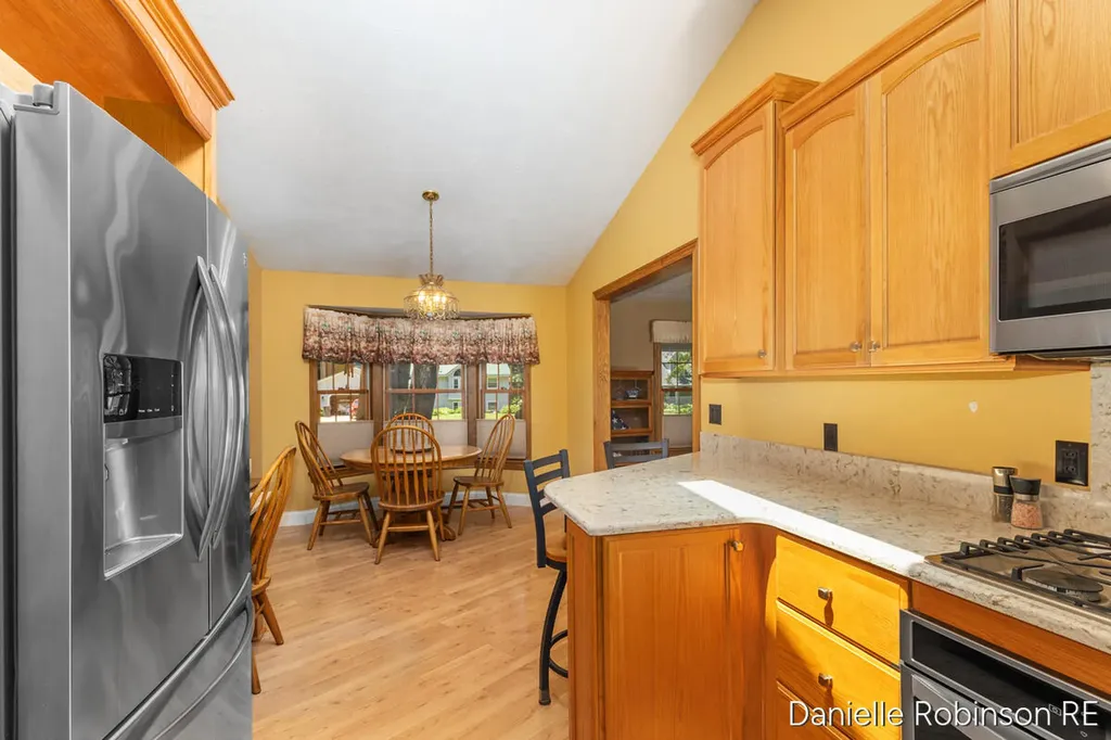 4260 Niles Avenue Park Township MI 49424