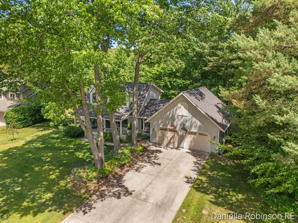 4260 Niles Avenue Park Township MI 49424