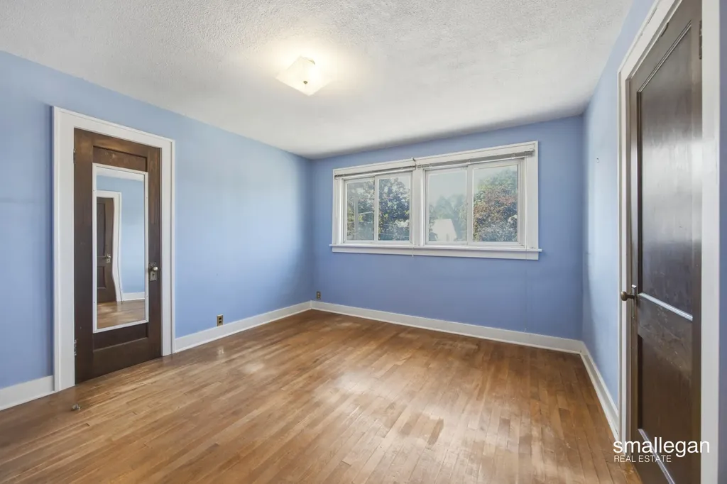15 Burr Oak Street NW Grand Rapids City MI 49505