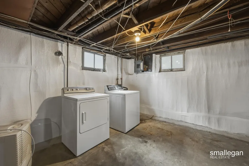 15 Burr Oak Street NW Grand Rapids City MI 49505